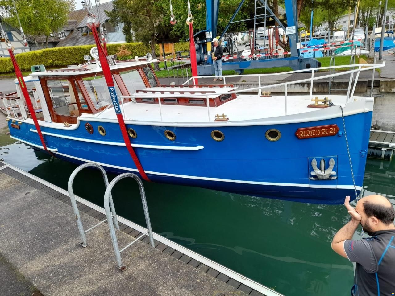 Backdecker