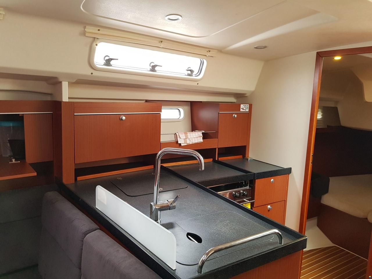 Hanse 415