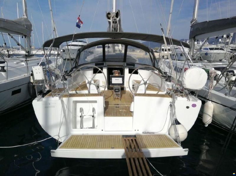 Hanse 415