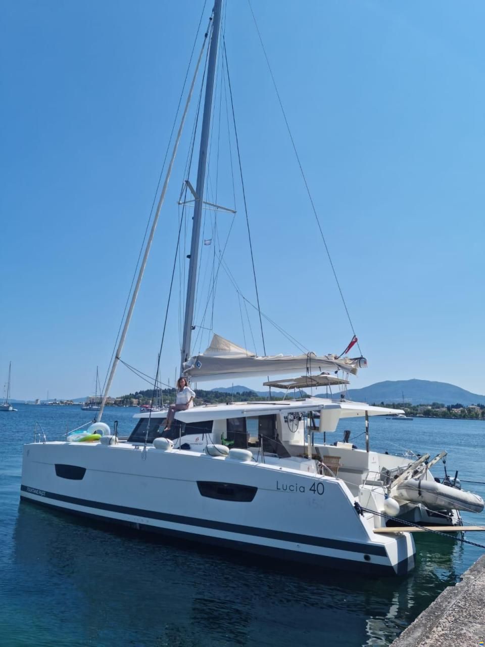 Fountaine Pajot Lucia 40