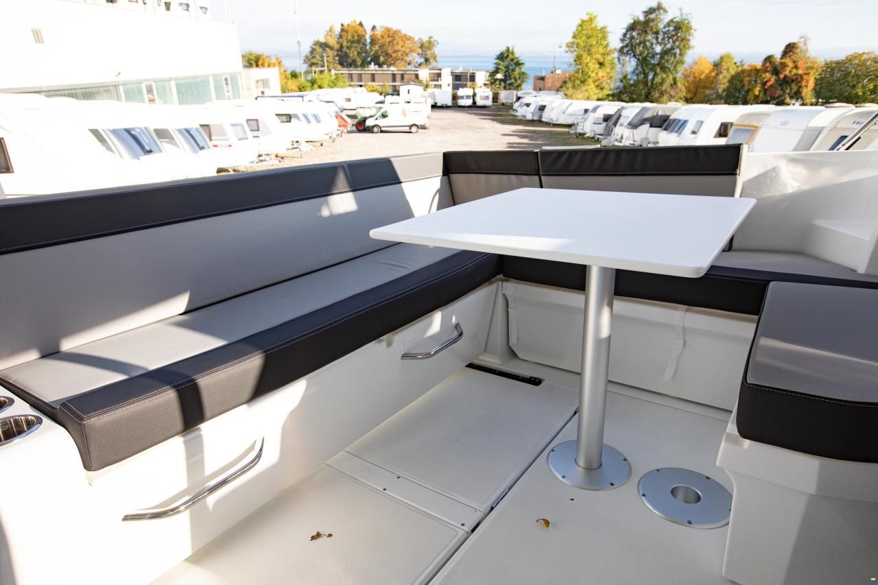 Jeanneau Merry Fisher 895 HB Légende inkl. 2x150P