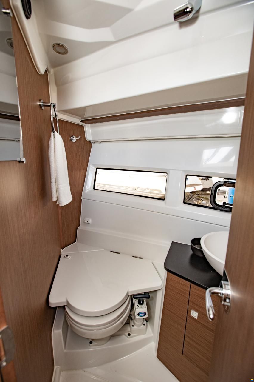 Jeanneau Merry Fisher 895 HB Légende inkl. 2x150P