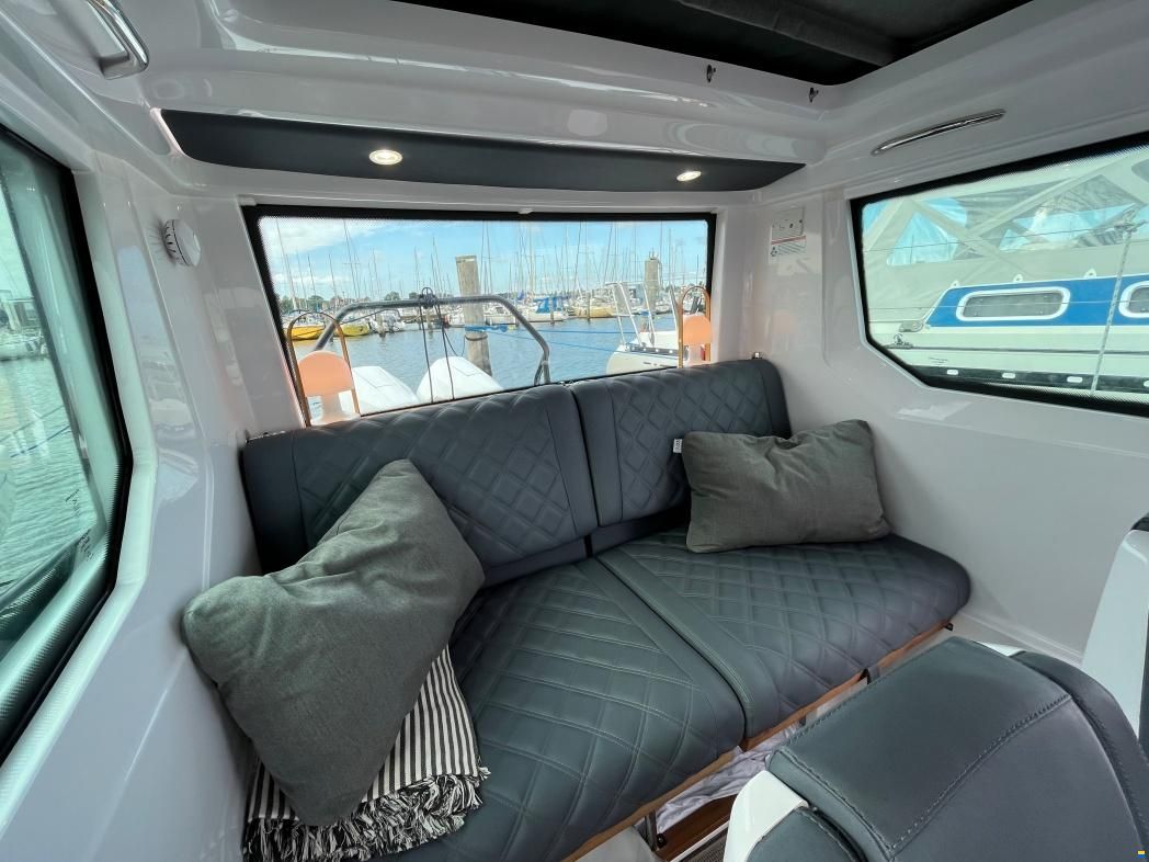 Axopar 28 AC Brabus Line