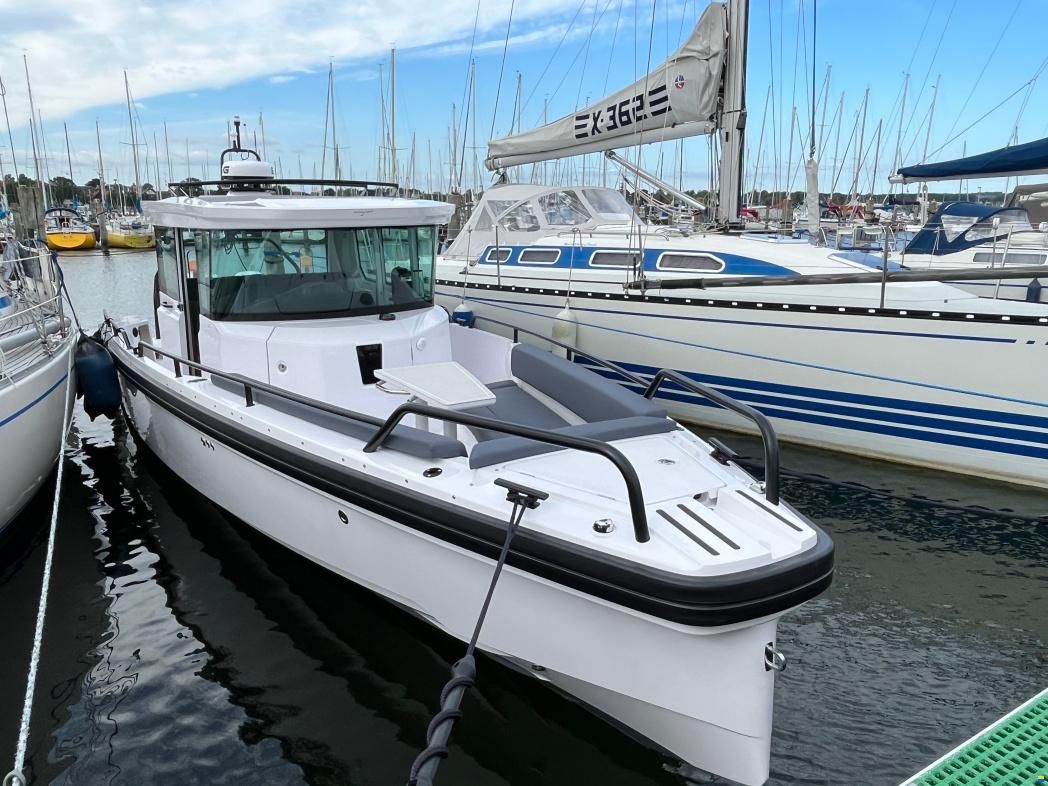 Axopar 28 AC Brabus Line