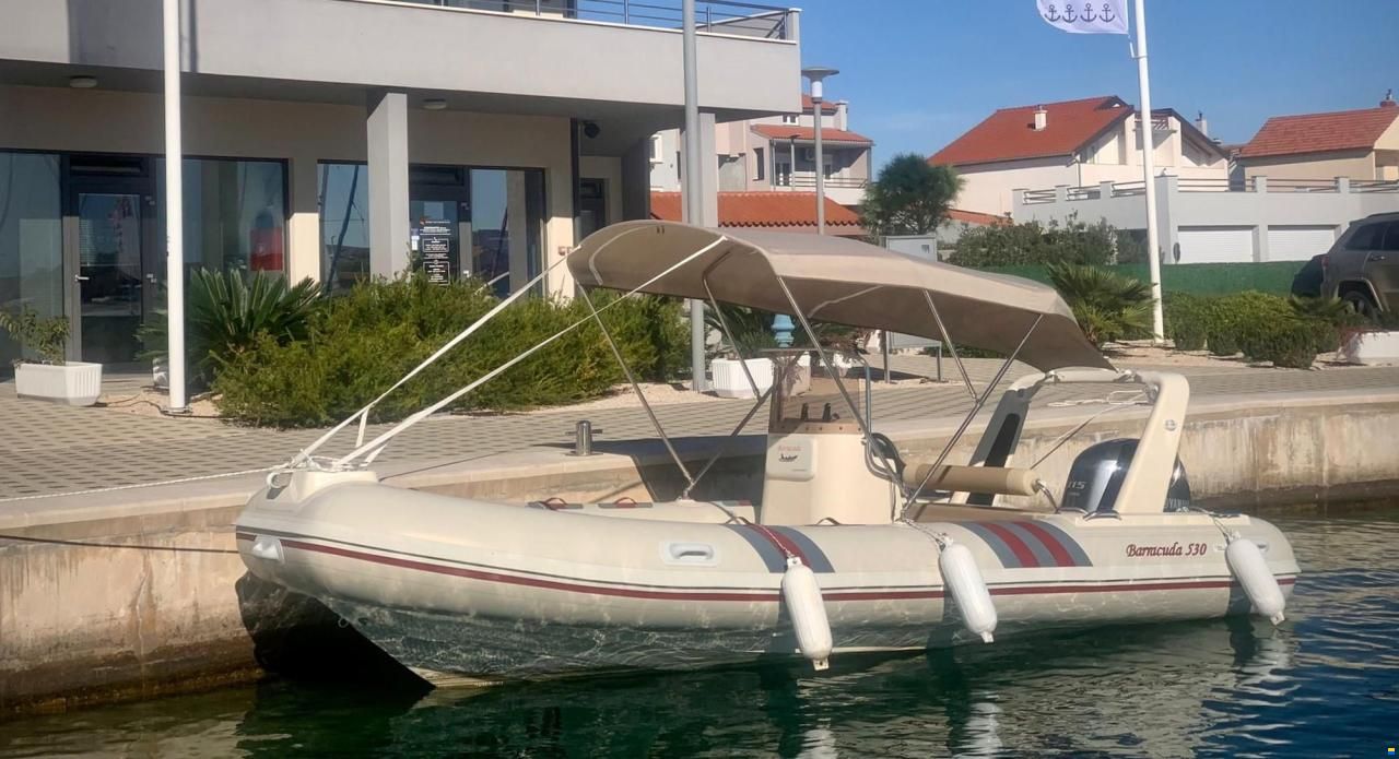 Inflatable Barracuda 530
