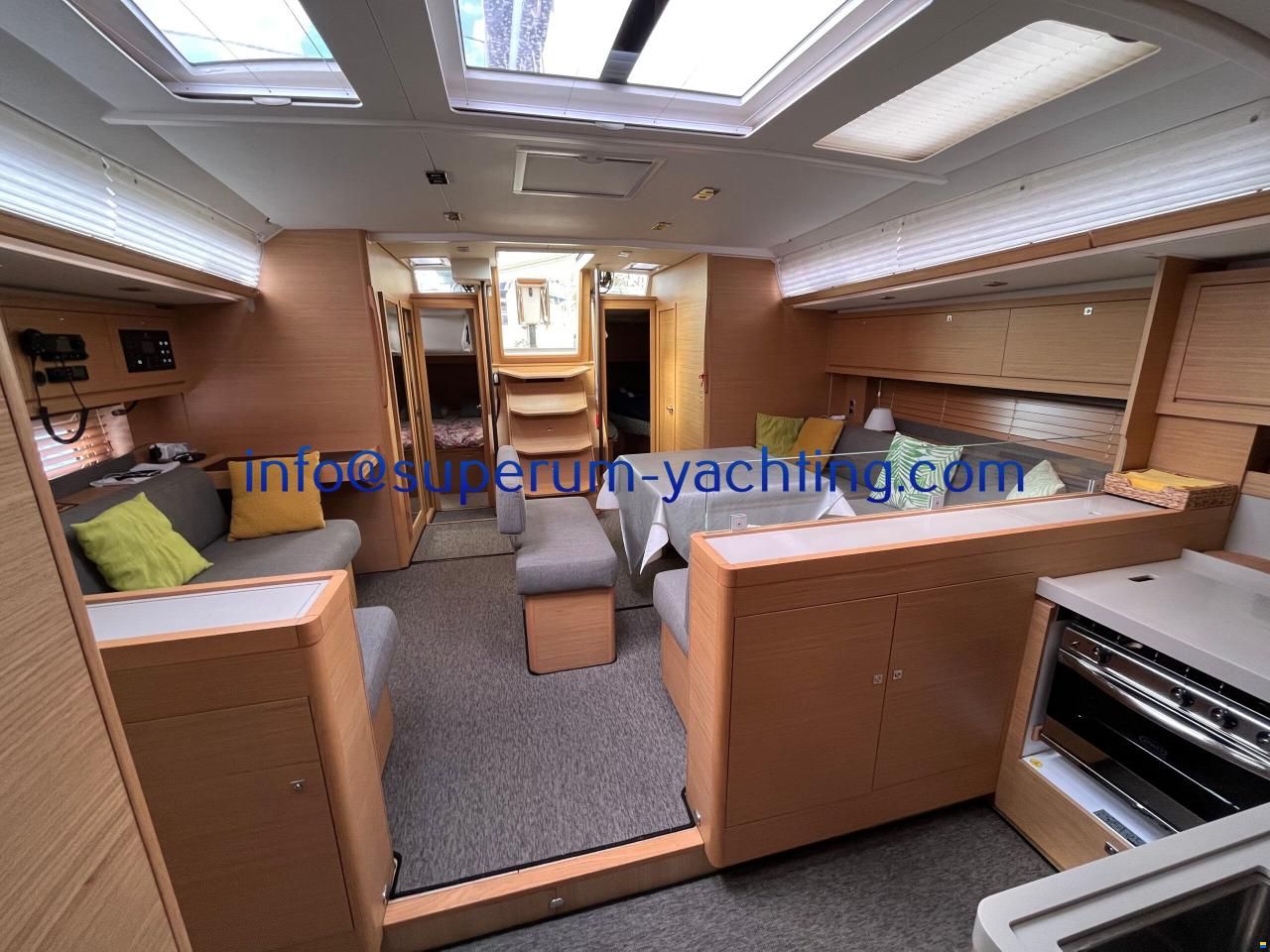 Dufour 530