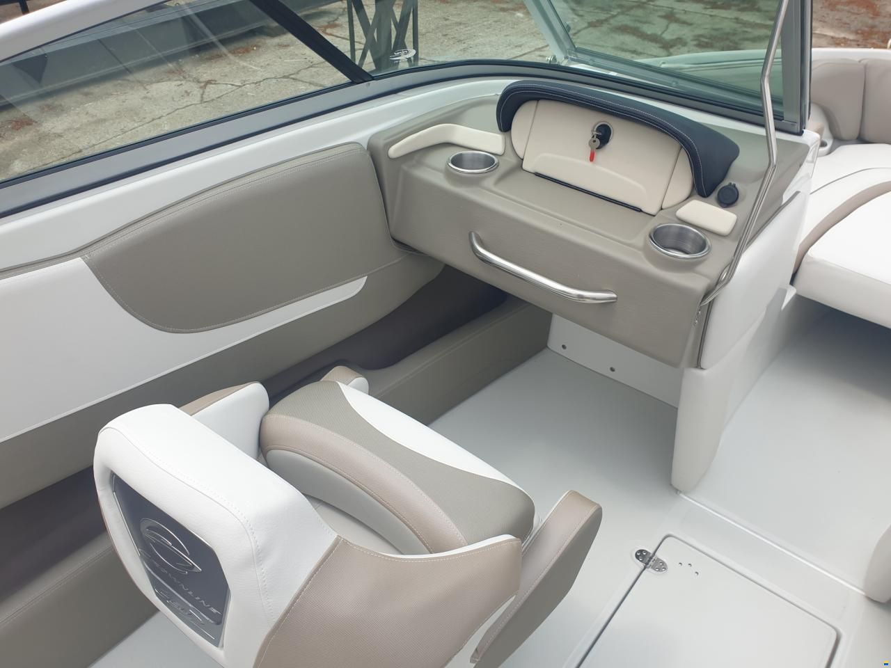 Crownline 210 SS
