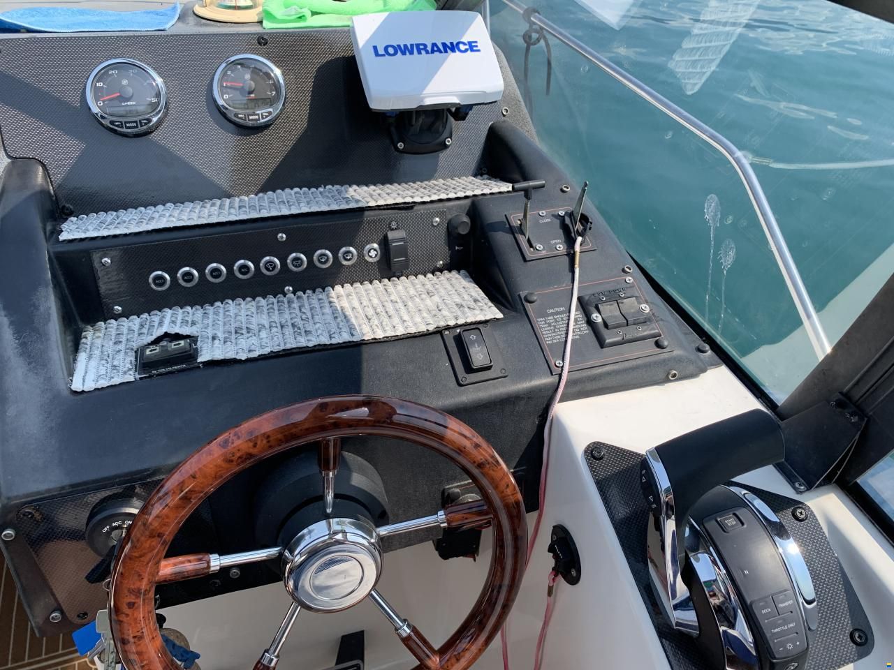 Bayliner Avanti 2950