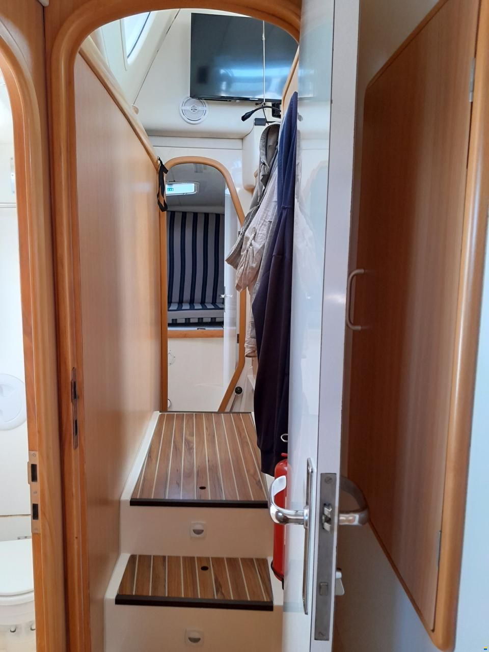 Leopard 42 Cruiser