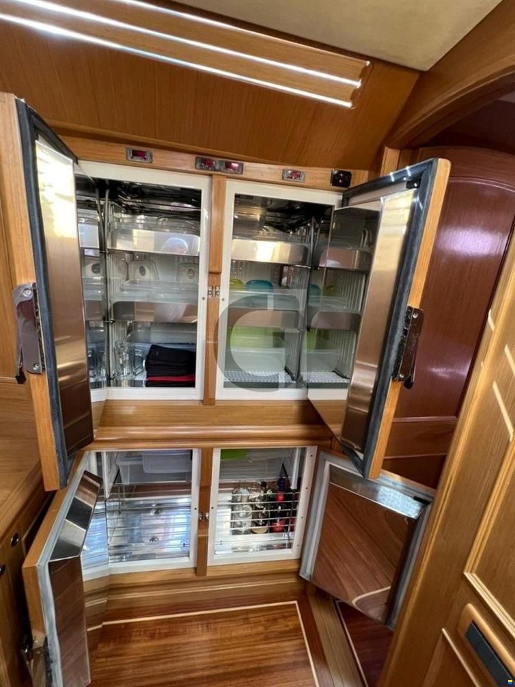 CN Yacht 2000 Felci FY71