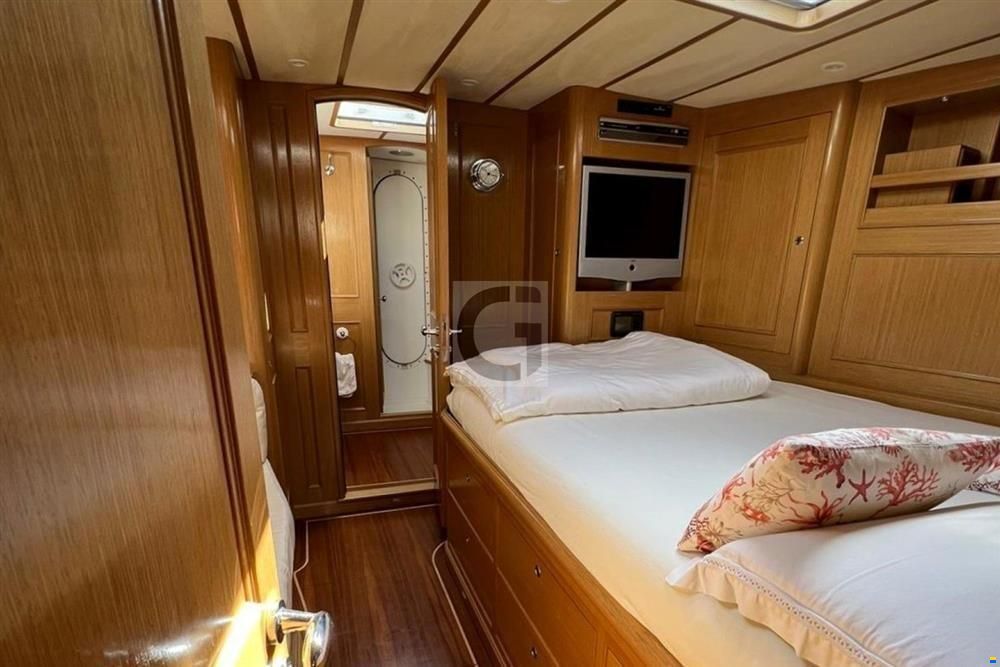 CN Yacht 2000 Felci FY71