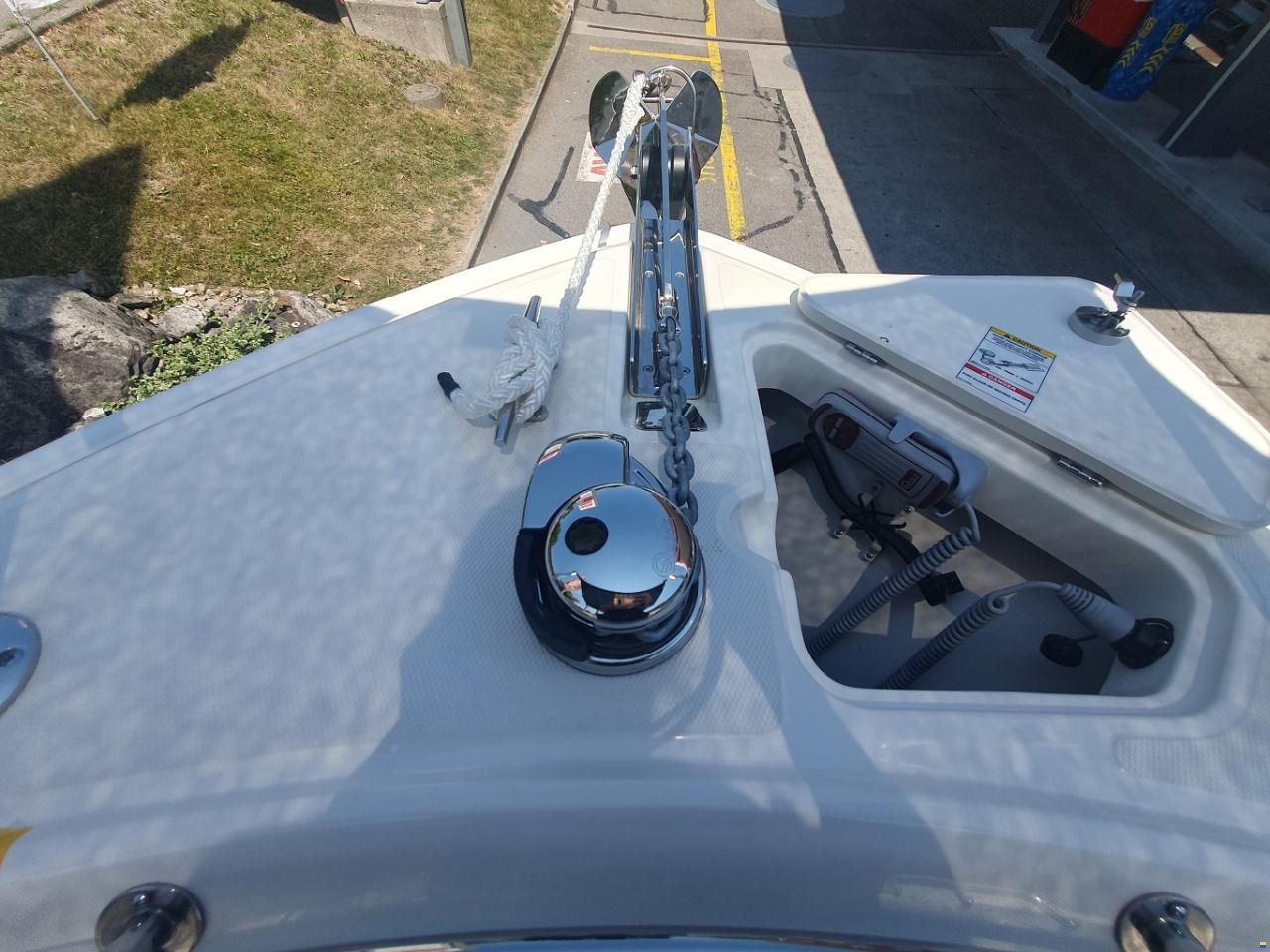 Boston Whaler 230 Outrage