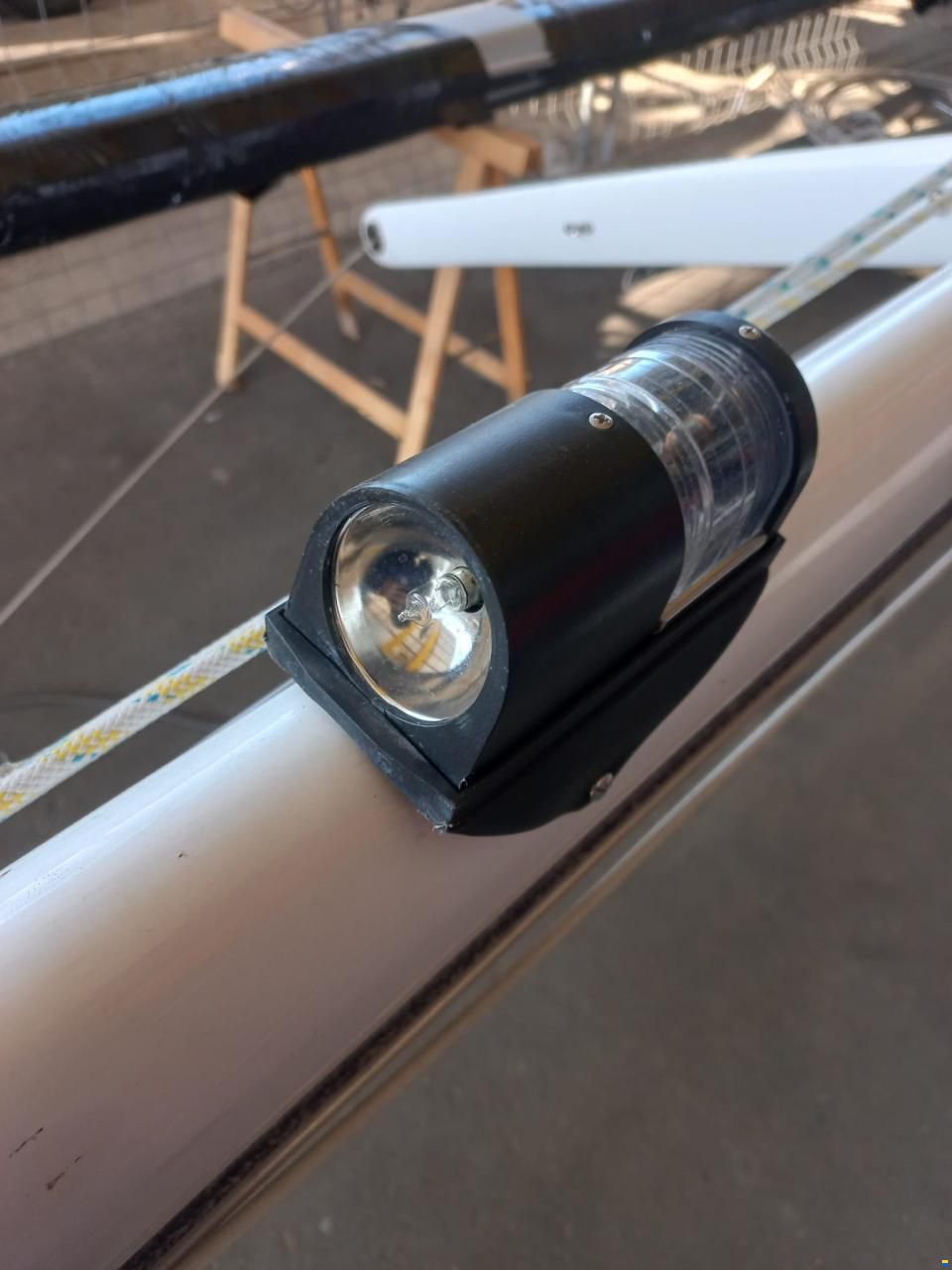 Mast (Spirit 37)