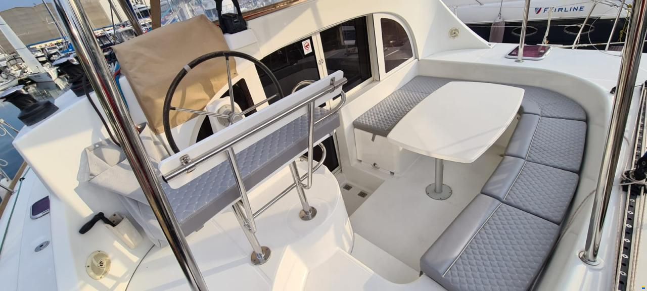 Lagoon 380