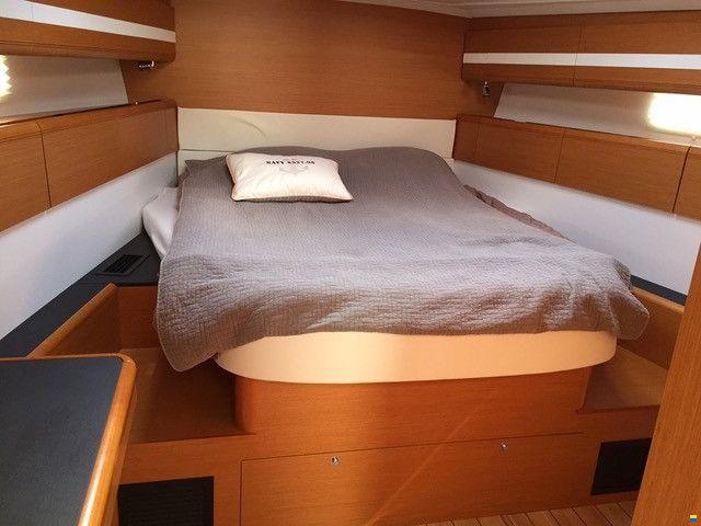 Jeanneau 53