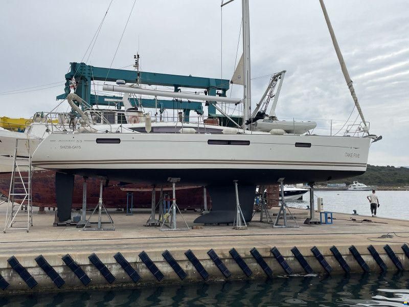 Jeanneau 53
