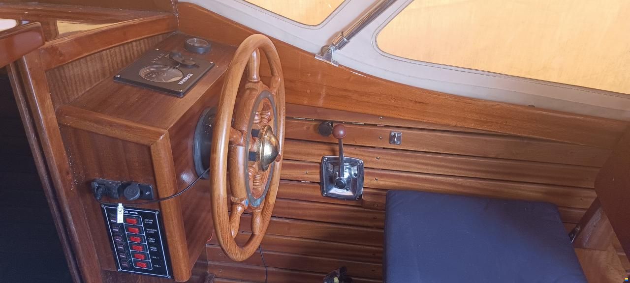 Holzmotorboot De Baron Grou