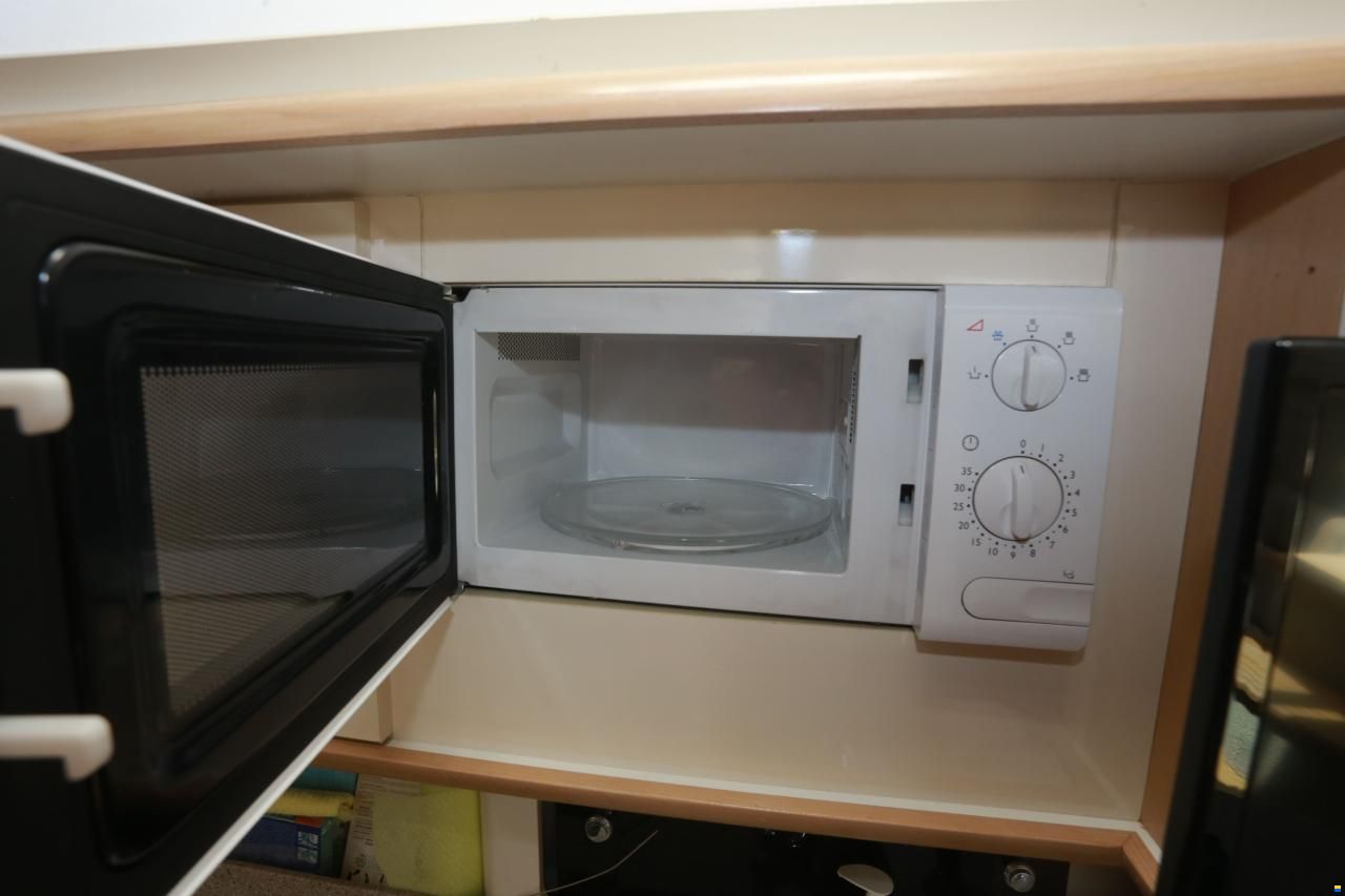 Bayliner Avanti 40