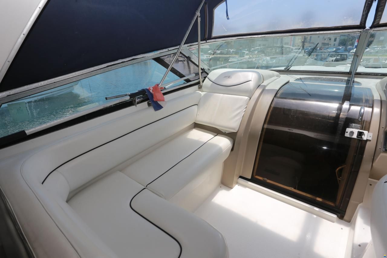 Bayliner Avanti 40