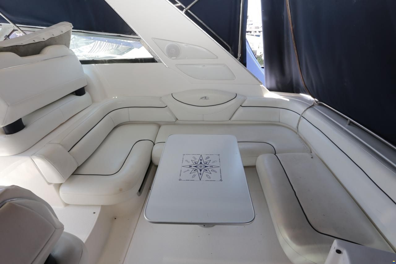 Bayliner Avanti 40
