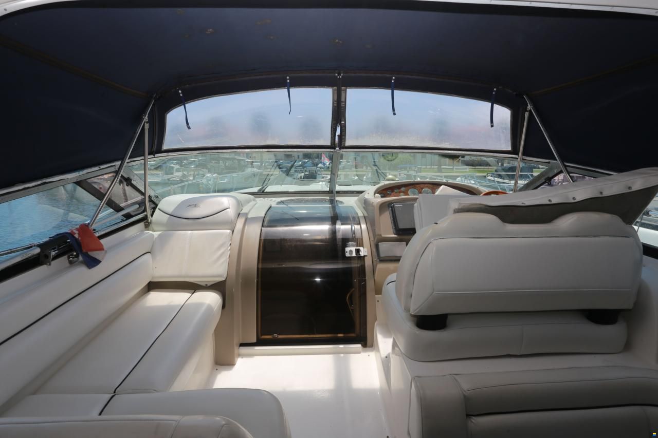 Bayliner Avanti 40