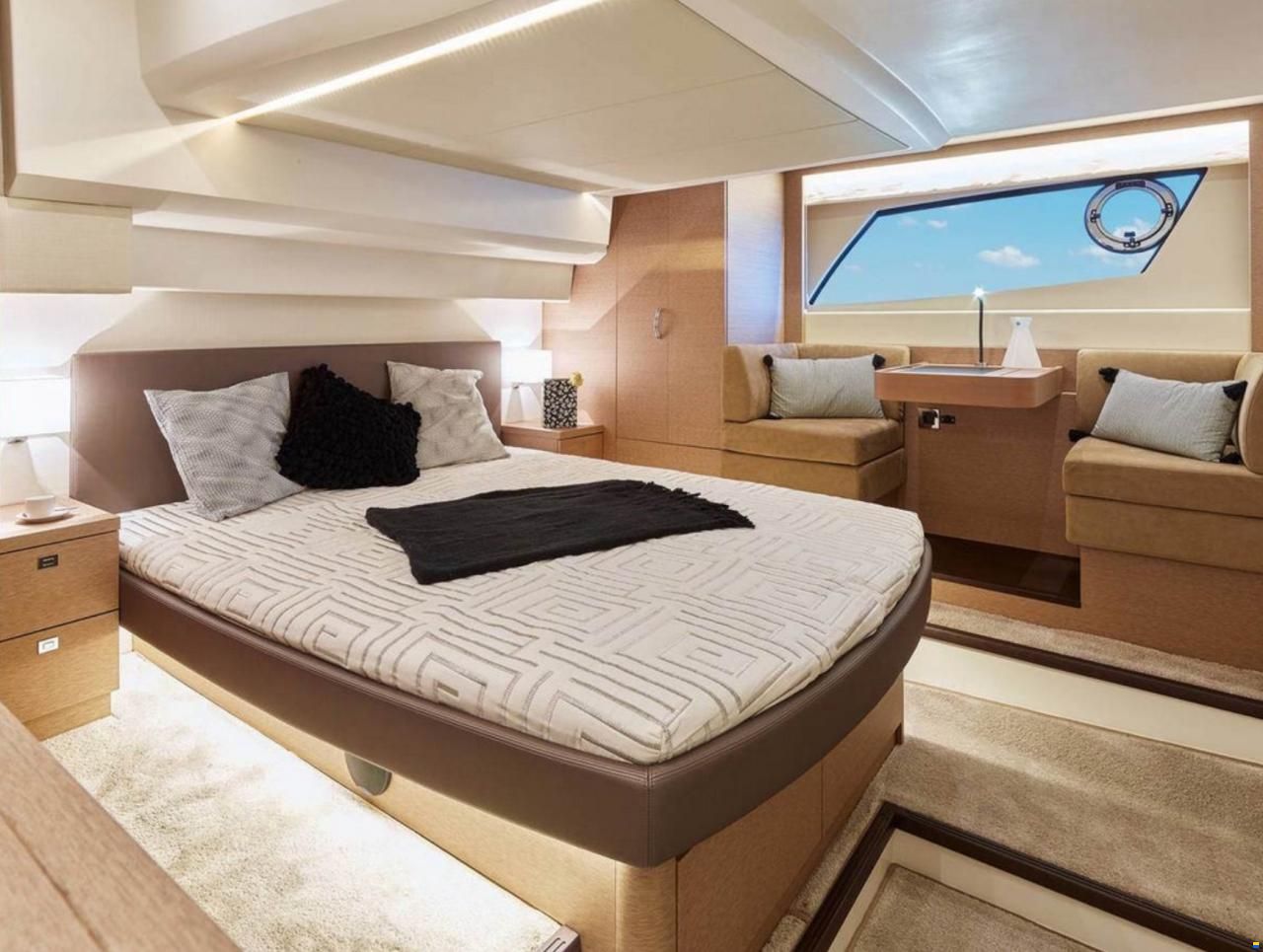 Prestige Yacht 500s