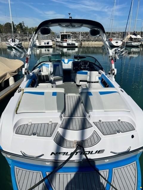 Nautique Super Air Nautique 230 Team Edition