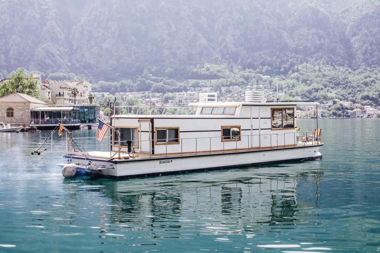Houseboat