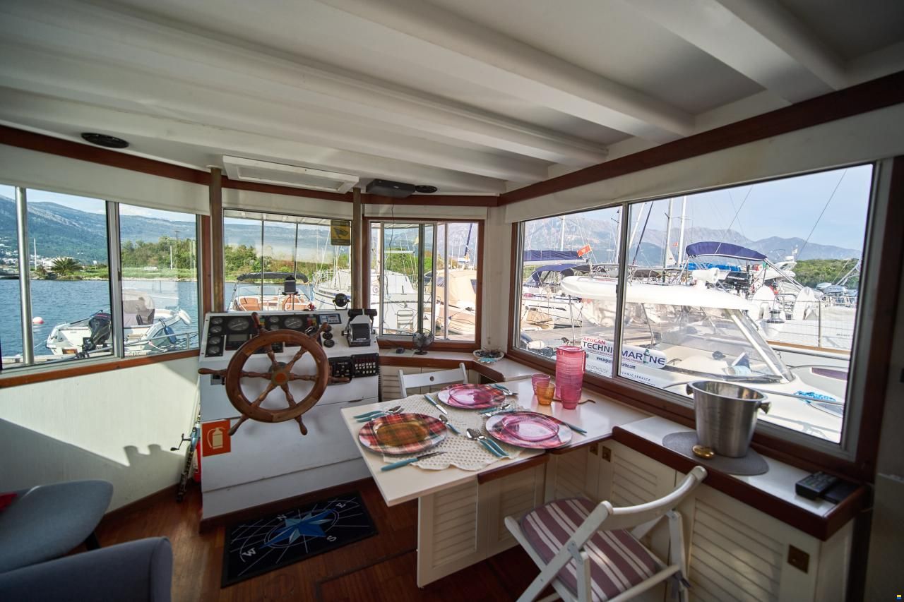 Houseboat