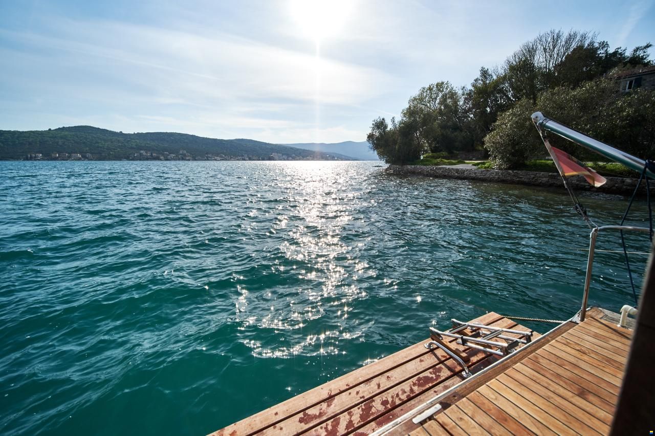 Houseboat