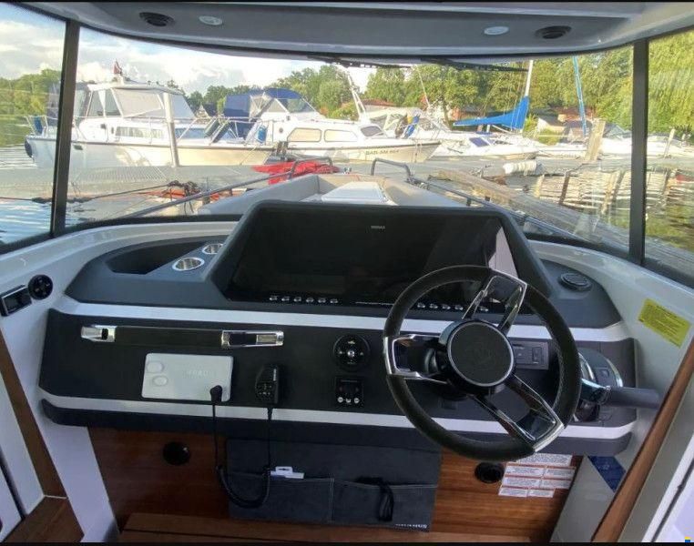Axopar 28 Cabin Brabus Line