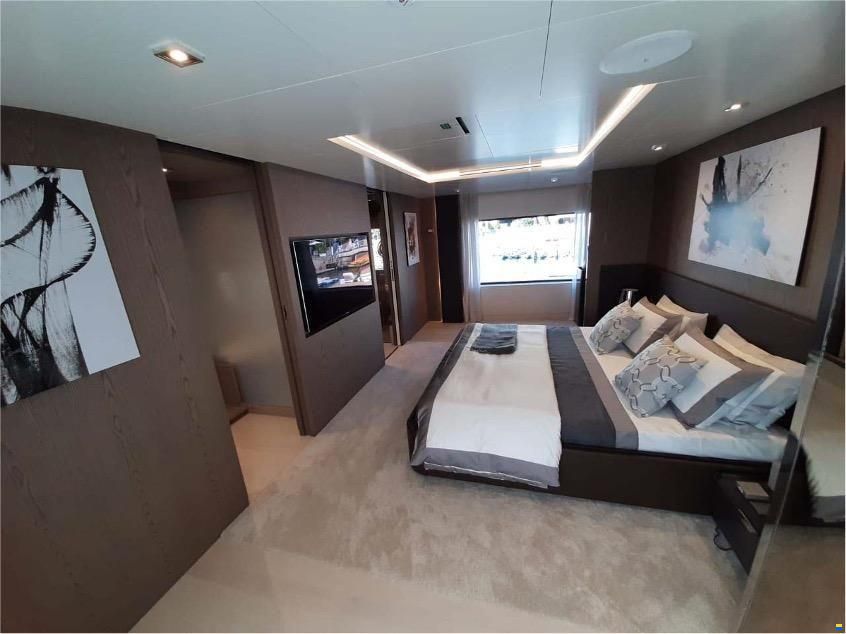 Custom Line 106
