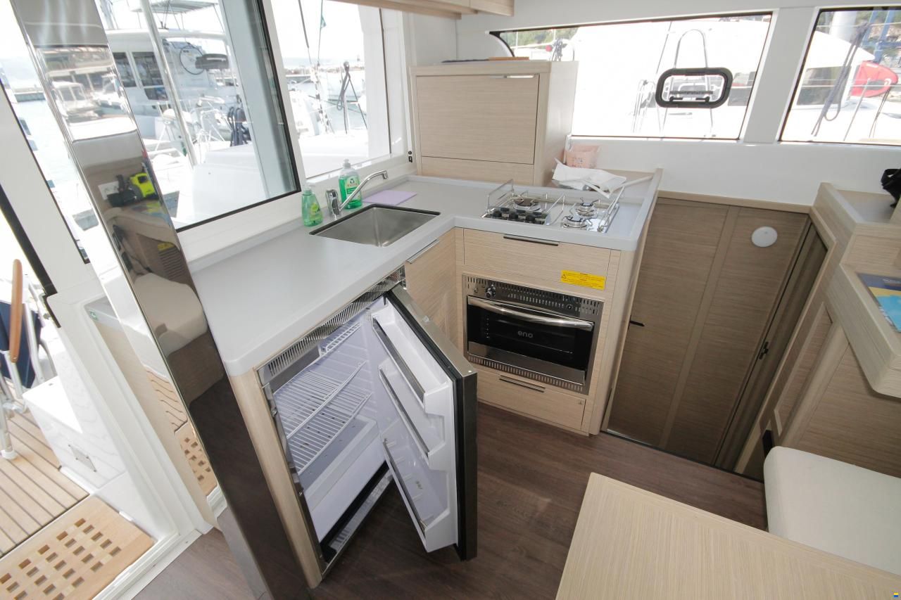 Lagoon 40