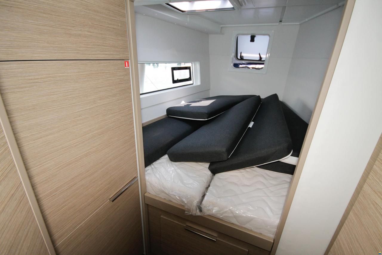 Lagoon 40