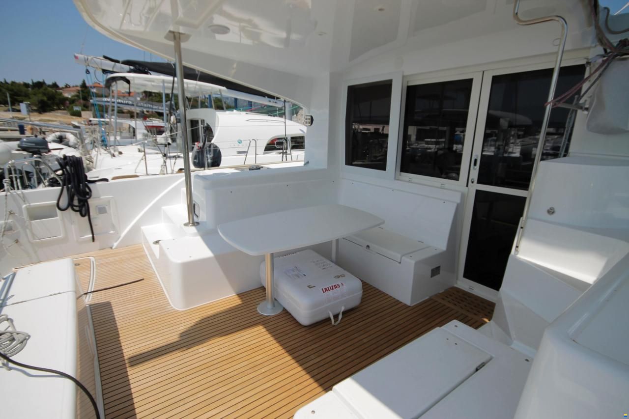 Lagoon 40