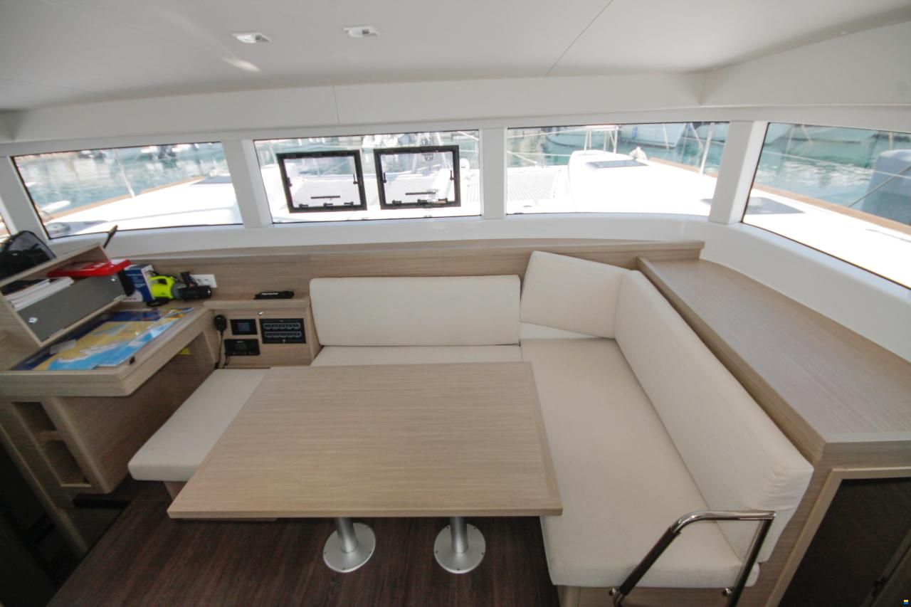 Lagoon 40