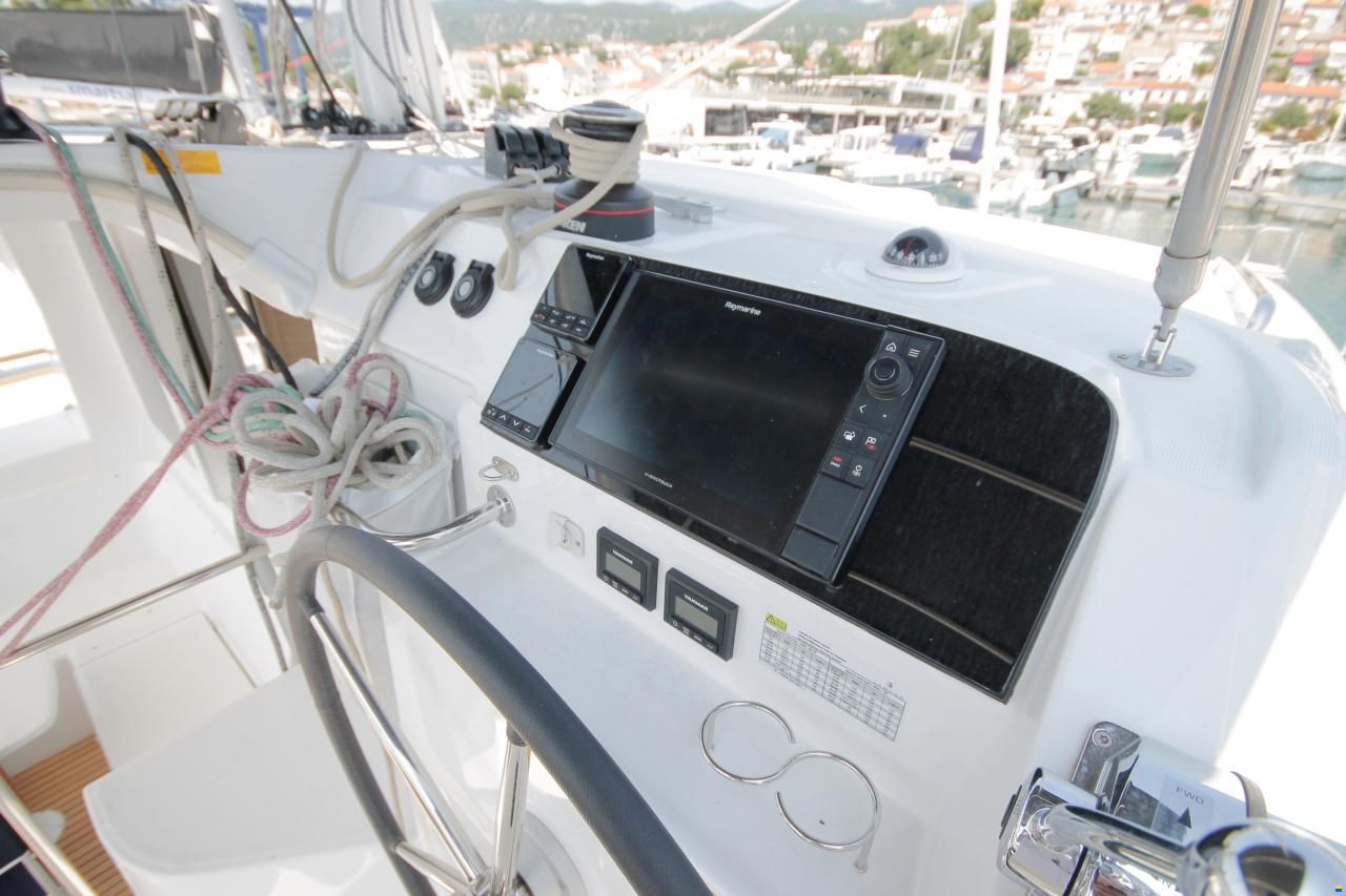Lagoon 40