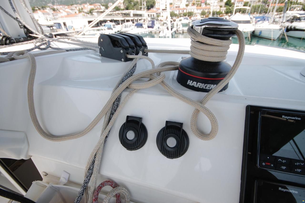 Lagoon 40