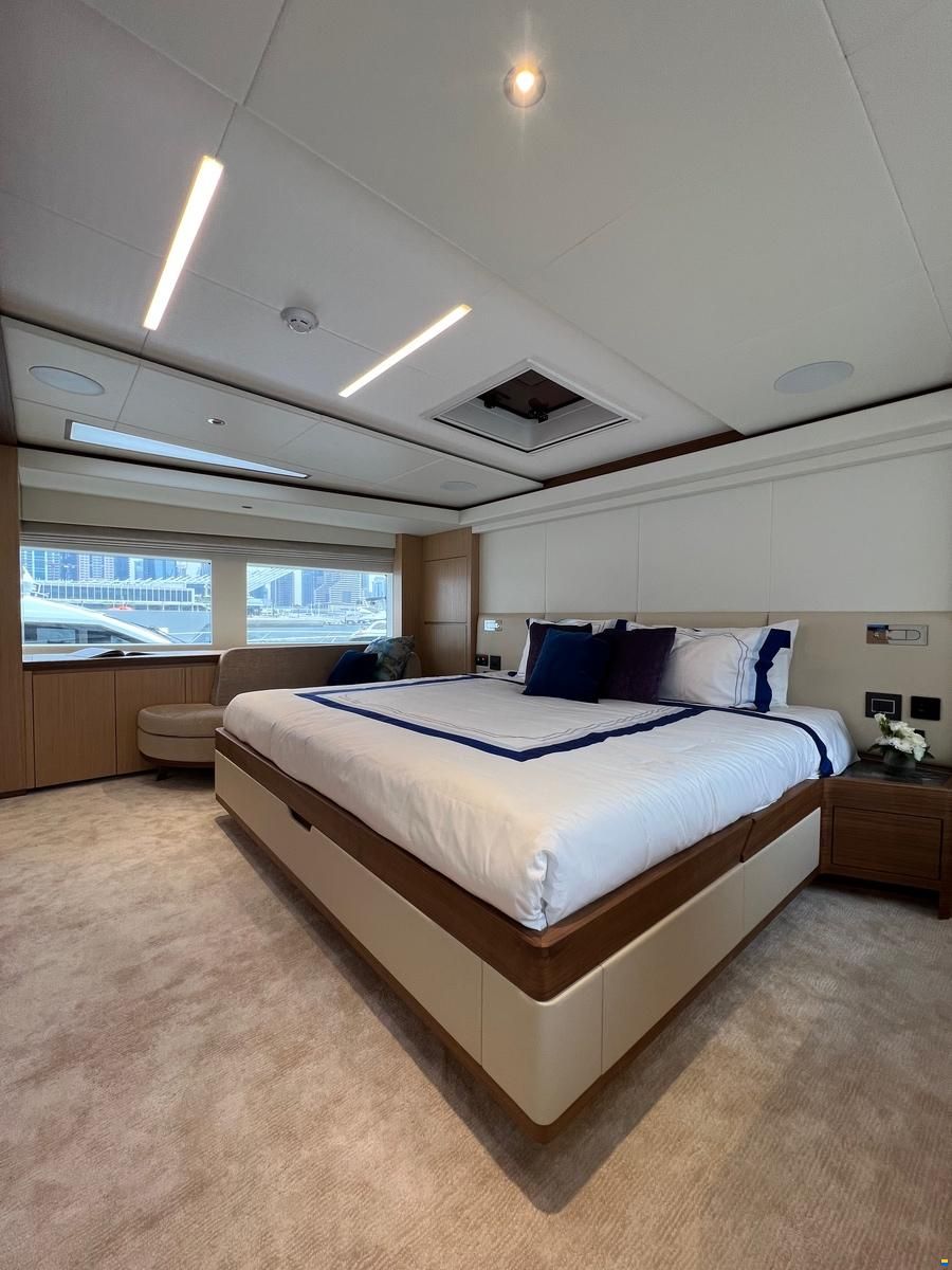 Gulf Craft Majesty 100