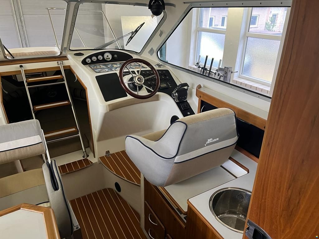 Yamarin 74 Cabin