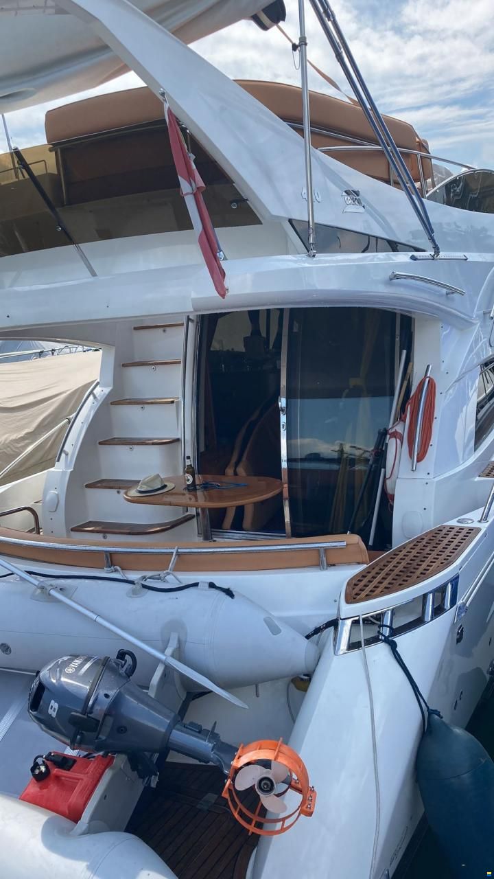 Galeon 440