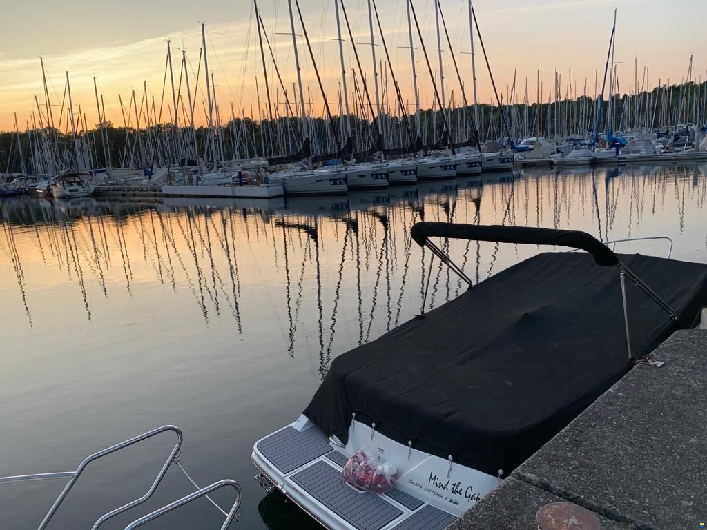 Sea Ray 230 Sun Sport