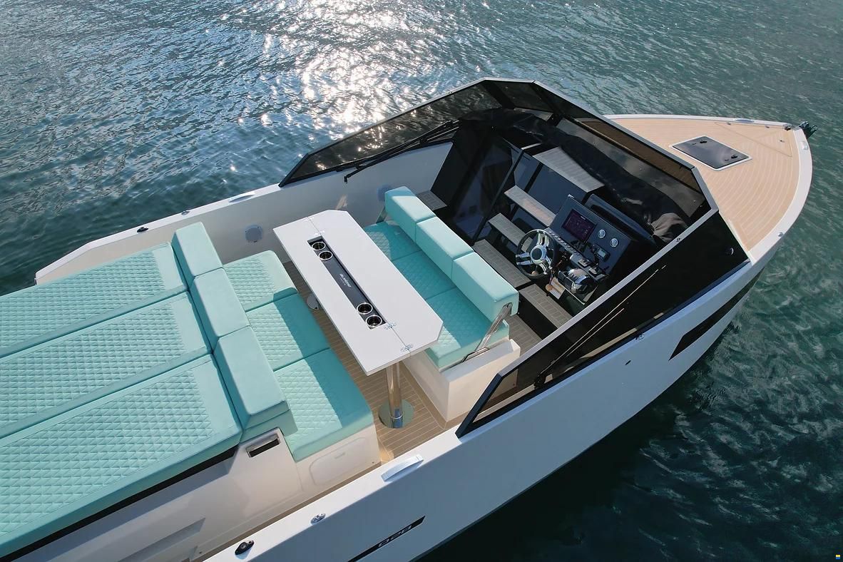 De Antonio D28 Cruiser