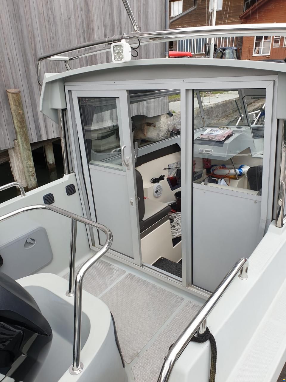 2011 Buster XXL Cabin, CHF 44.000,