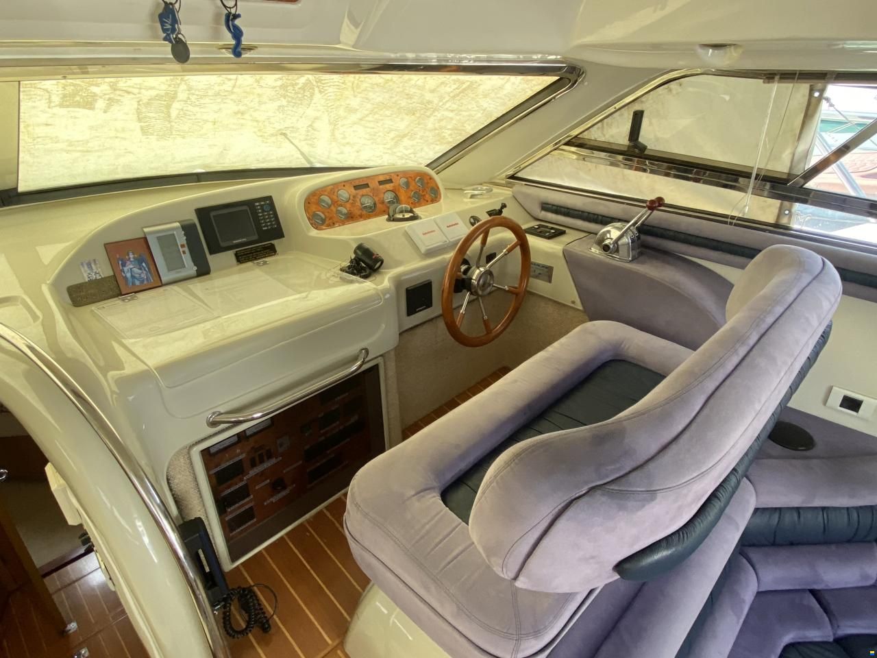 Sealine F43