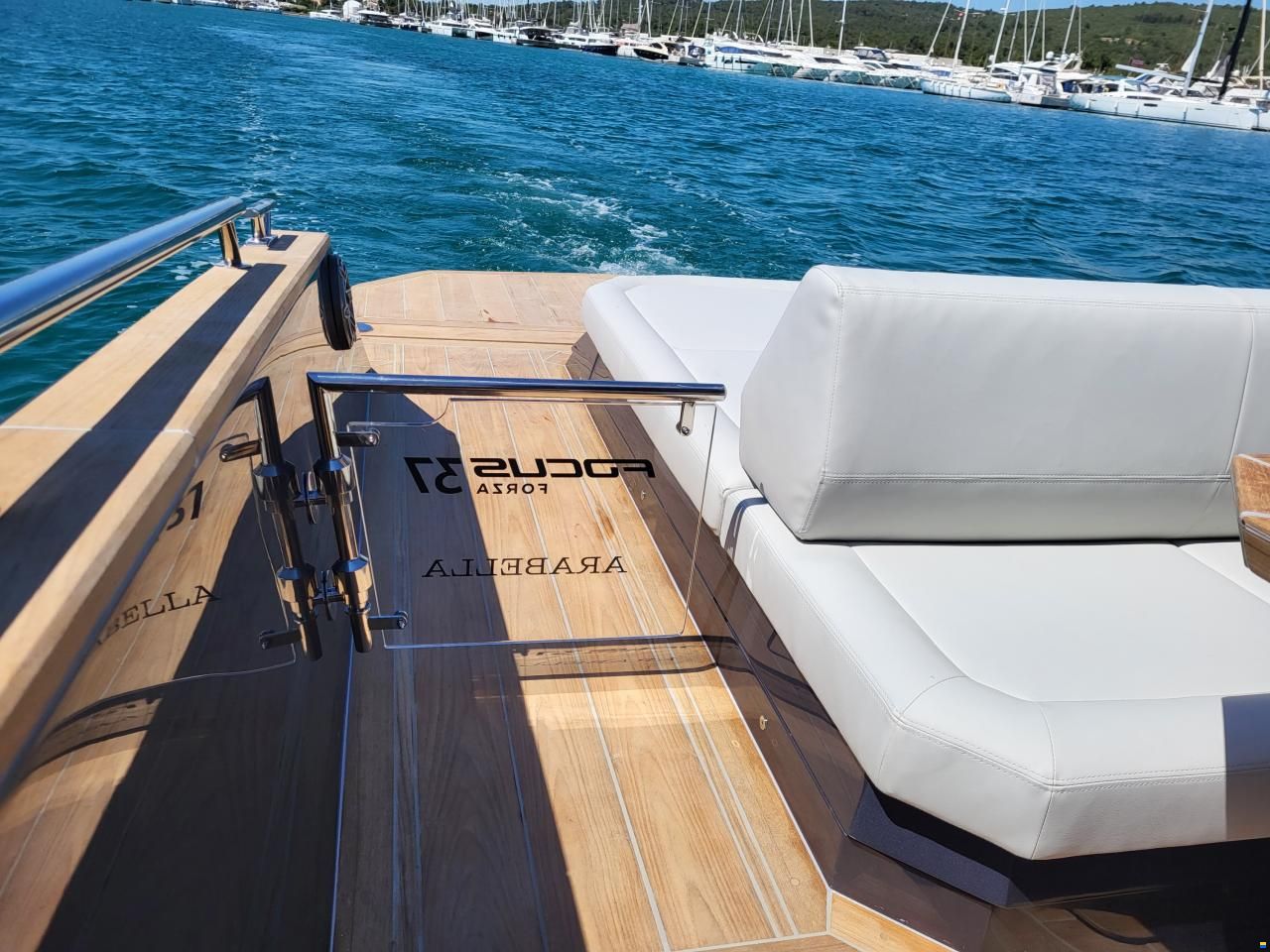 Focus Motor Yacht 37 mit LP Lago Maggiore/Bodensee