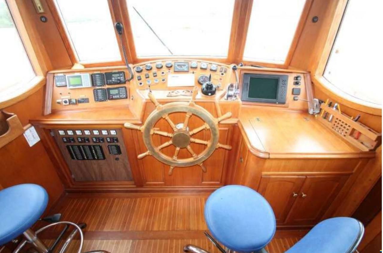 Classic Motor Yacht