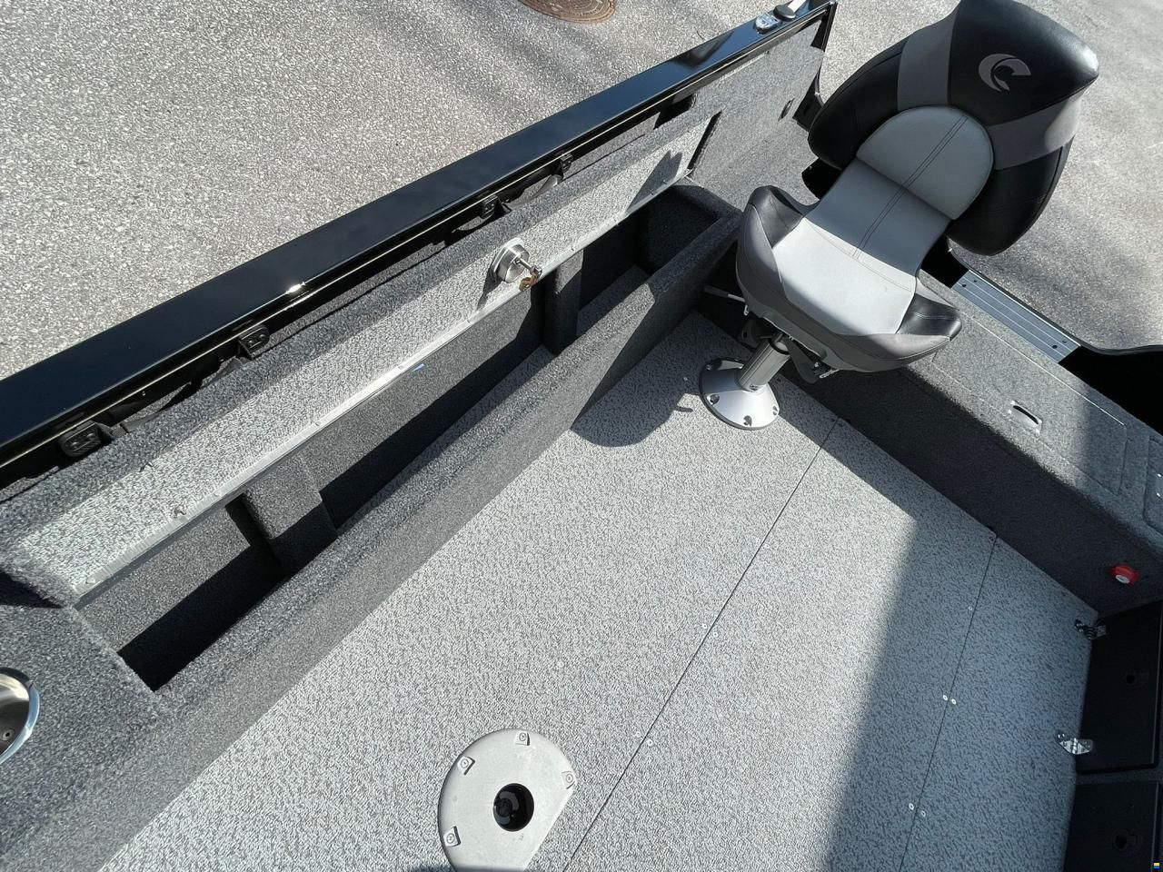 Crestliner 1650 PRO TILLER