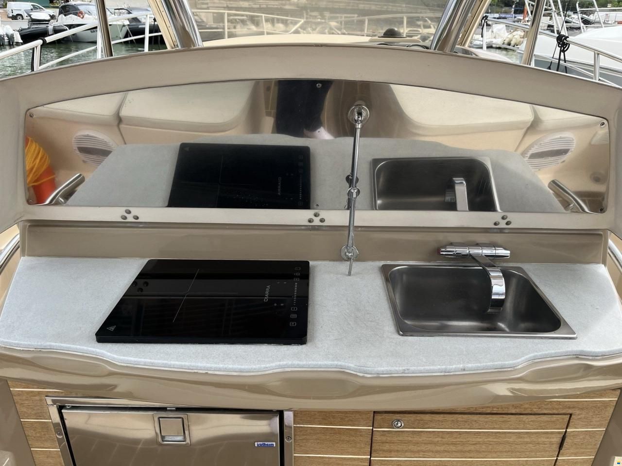 Man&ograve; 37 Gran Sport