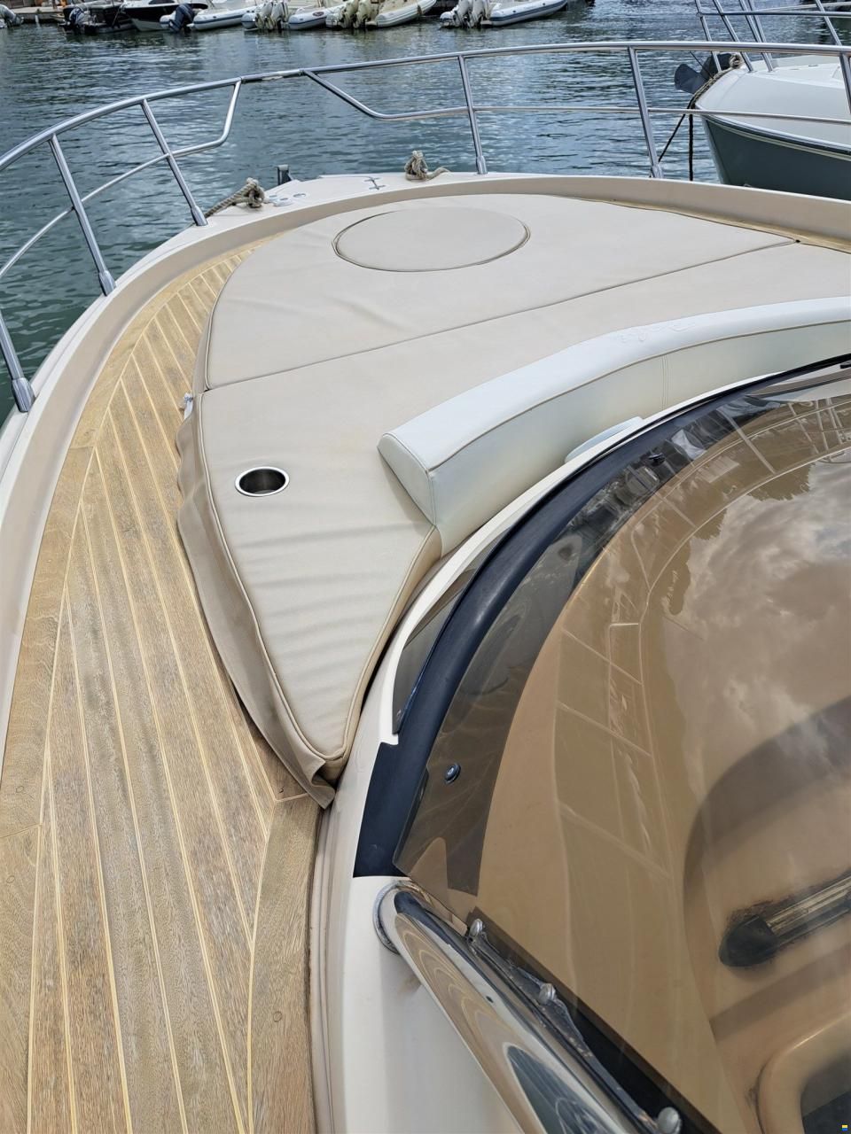 Man&ograve; 37 Gran Sport
